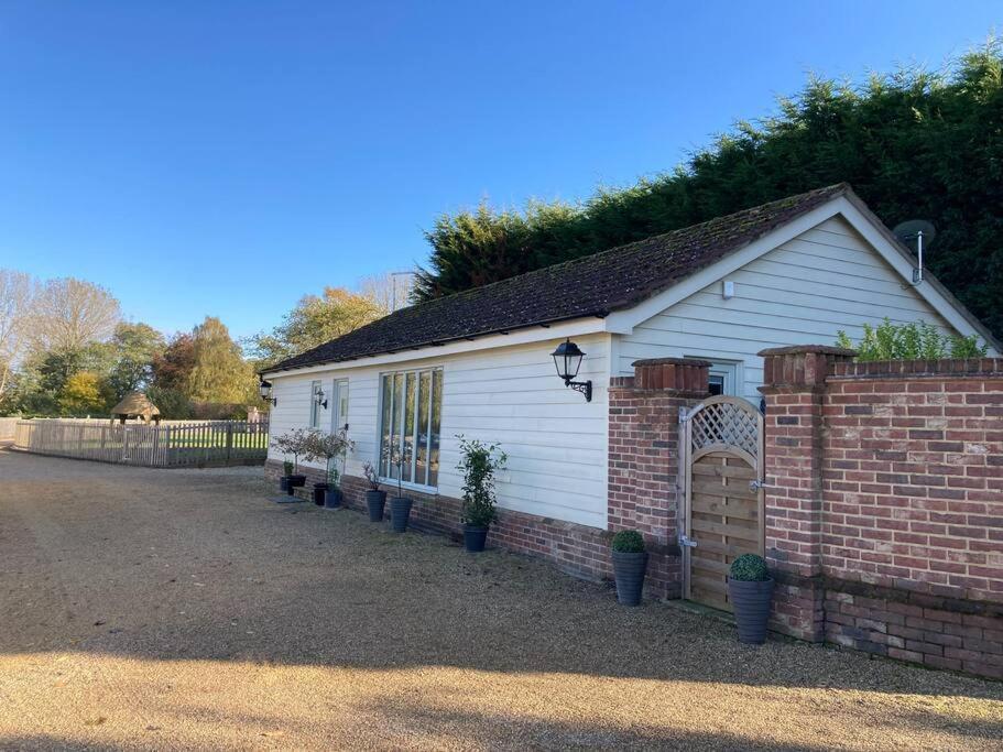 The Oaks, Luxury 2 Bedroom Cottage In A Peaceful Location Haughley Exterior photo